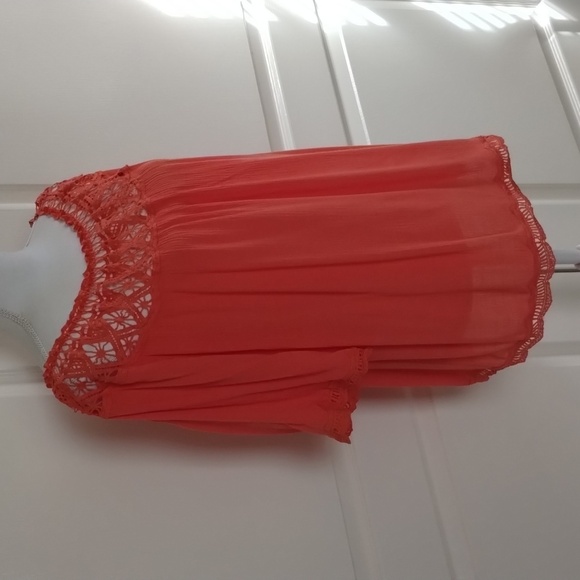 Entro women's small oversized salmon crochet neck textured blouse - Picture 4 of 12